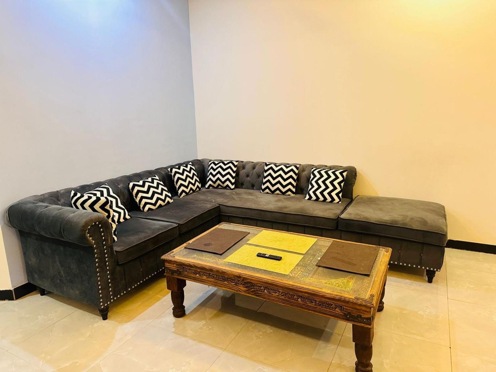Holidazzle Lodge Islamabad Luaran gambar
